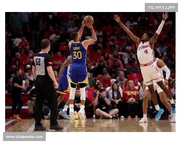 NBA:莱昂纳德砍35分 猛龙105:99雄鹿攻下天王山 NBA:莱昂纳德砍35分 猛龙105:99雄鹿攻下天王山